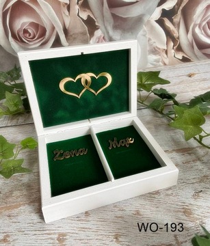 Шкатулка для обручальных колец с декором из белого золота