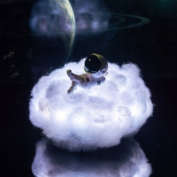 lampka LED chmura astronauta prezent chmurka