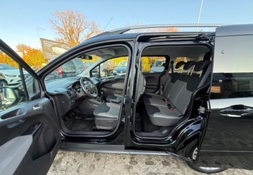 Ford Tourneo Courier I Mikrovan 1.0 EcoBoost 100KM 2017 Ford Tourneo Courier Ford Tourneo Courier Benzyna 100KM, zdjęcie 20