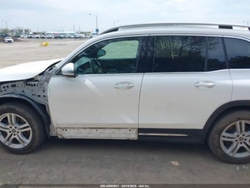 Mercedes GLB 2021 Mercedes-Benz GLB 250 4Matic 2021 2.0l 2.0 Benzyna 221KM, zdjęcie 2