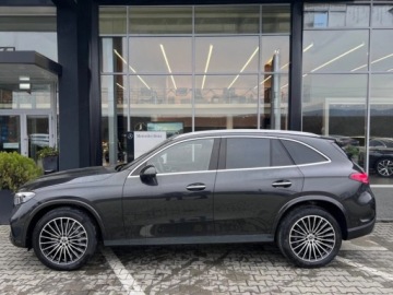 Mercedes GLC C254/X254 2025 GLC 300 e 4-Matic AMG Line 2.0 (moc 360 KM) 2025, zdjęcie 1