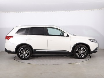 Mitsubishi Outlander III SUV Facelifting 2015 2.0 MIVEC 150KM 2016 Mitsubishi Outlander 2.0, Salon Polska, zdjęcie 5