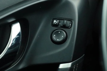 Renault Kadjar Crossover 1.2 Energy TCe 130KM 2015 Renault Kadjar 1.2 TCe, Salon Polska, Skóra, Navi, zdjęcie 15