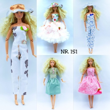 Одежда для кукол - набор из 5 штук.