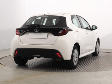 Toyota Yaris IV Hatchback 1.5 Dynamic Force 125KM 2021 Toyota Yaris 1.5 VVT-i, Salon Polska, zdjęcie 4