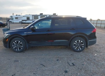 Volkswagen Tiguan III 2024 Volkswagen Tiguan 2024r., 2.0t S, 2L, od ubezpieczalni 2.0 Benzyna 187KM, zdjęcie 3