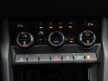 Skoda Karoq Crossover Facelifting 1.5 TSI ACT 150KM 2022 Skoda Karoq 1.5 TSI, Salon Polska, 1. Właściciel, zdjęcie 12