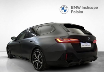 BMW Seria 5 G90-91 Touring 2.0 520d 197KM 2024 BMW Seria 5 520d xDrive, PAKIET SPORTOWY M PRO, Gwarancja, Individual 2.0, zdjęcie 2