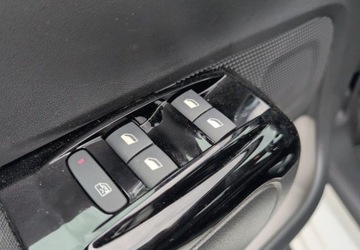 Citroen C3 III Hatchback Facelifting 1.2 PureTech 110KM 2023 Citroen C3 1.2 PureTech Shine EAT6 SalonPL FVat Bogata Wersja Od Reki 1.2, zdjęcie 13