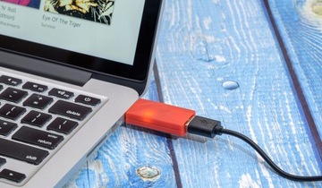 IFI AUDIO iDEFENDER+ REDUKTOR SZUMÓW Z USB 3.0 C-C