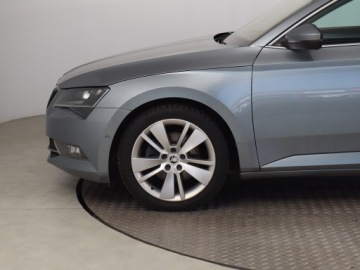Skoda Superb III Kombi 2.0 TDI 190KM 2017 Skoda Superb 2.0 TDI, Salon Polska, 187 KM, Navi, zdjęcie 14