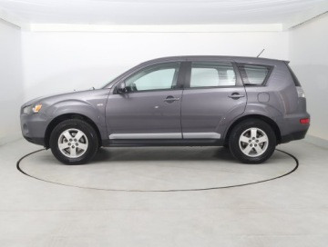 Mitsubishi Outlander II 2.0 MIVEC 147KM 2010 Mitsubishi Outlander 2.0, Salon Polska, zdjęcie 2
