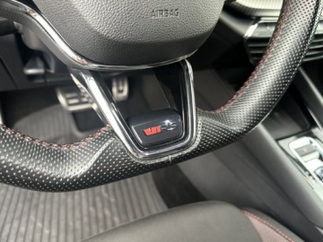 Skoda Octavia IV RS Liftback 2.0 TDI SCR 200KM 2022 Skoda Octavia RS 2.0 TDI 200km DSG Matrix Bezwypad, zdjęcie 29