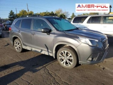 Subaru 2023 Subaru Forester 2023, 2.5L, 4x4, LIMITED, po gradobiciu 2.5 Benzyna 182KM