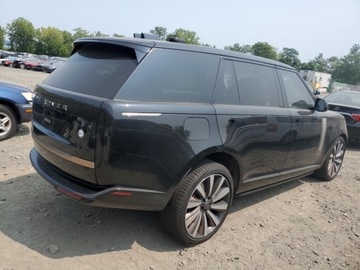 Land Rover Range Rover V SWB 4.4 P535 530KM 2023 Land Rover Range Rover First Edition 2023 4.4l 4.4 Benzyna 530KM, zdjęcie 3