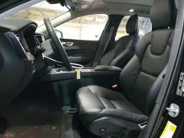 Volvo XC60 II 2024 Volvo XC 60 Plus 2024 2.0l 2.0 Benzyna 247KM, zdjęcie 7