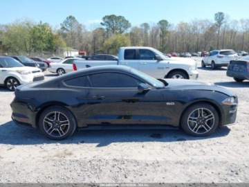 Ford Mustang VI Fastback Facelifting 5.0 Ti-VCT 450KM 2022 Ford Mustang Gt Premium Fastback 2022 5.0 Benzyna 450KM, zdjęcie 6