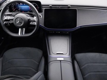 Mercedes Klasa E W214 Sedan 2.0 220d 197KM 2025 E Klasa 220 d 4-Matic AMG 2.0 197KM 2025, zdjęcie 6