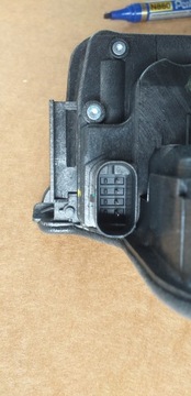 BMW F15 F16 F39 F45 F48 G11 ZÁMEK DVEŘE LEVÝ PŘEDNÍ