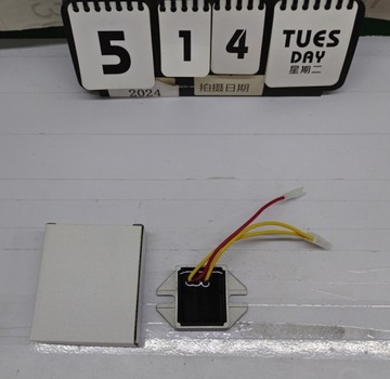 РЕГУЛЯТОР НАПРЯЖЕНИЯ-ВЫПРЯМИТЕЛЬ ДЛЯ ТРАКТОРОВ BRIGGS STRATTON COWERS 691185