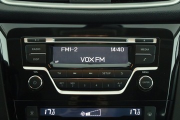 Nissan Qashqai II Crossover 1.2 DIG-T 115KM 2016 Nissan Qashqai 1.2 DIG-T, Salon Polska, Klima, zdjęcie 8