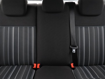 Ford Focus II Hatchback 5d 1.6 Duratorq TDCi 90KM 2008 Ford Focus 1.6 TDCi, HAK, Klima, El. szyby, zdjęcie 9