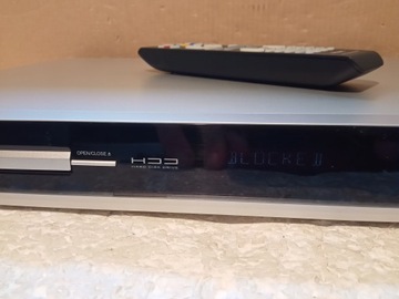 PHILIPS DVDR3595H с пультом дистанционного управления.