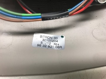 LUSTERKO WSTECZNE RENAULT LAGUNA III 8200581875