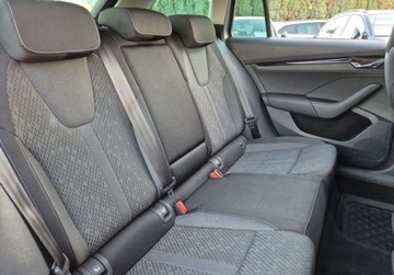 Skoda Octavia IV Kombi 2.0 TDI 150KM 2021 Skoda Octavia Ambition 2.0TDI 150KM DSG Kamera HAK Smart Link ACC El.Klapa, zdjęcie 16