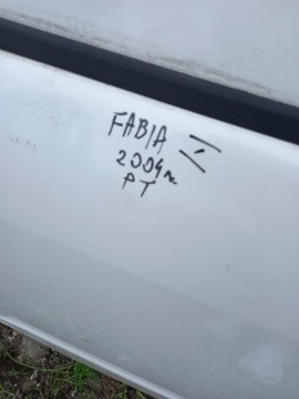 Дверь задняя ПРАВАЯ ЛЕВАЯ Skoda Fabia 05r 1026