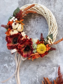 ОСЕННИЙ ВЕНОК ДЛЯ ДВЕРИ, ЦВЕТОЧНЫЙ КРЕМ, ПЛЕТЕННЫЙ ДЕКОР