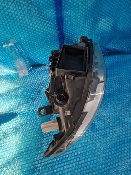 BMW 1 E81 E87 Нормальная левая передняя лампа