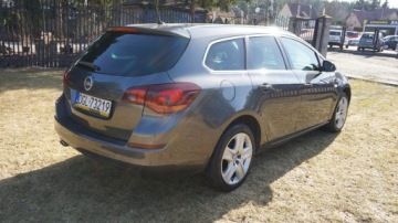 Opel Astra J Sports Tourer 1.4 Turbo ECOTEC 140KM 2011 Opel Astra super stan. Gwarancja. Polecam!!!, zdjęcie 4