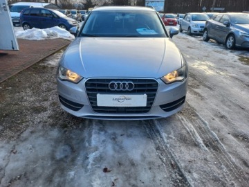 Audi A3 8V 2016 AUDI A3 Sportback (8VA, 8VF) 2.0 TDI 143 KM, zdjęcie 2