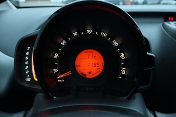 Toyota Aygo II Hatchback 3d Facelifting 1.0 VVT-i 72KM 2019 Toyota Aygo 1.0 VVT-i, Salon Polska, Serwis ASO, zdjęcie 10