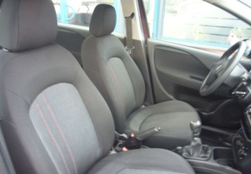 Fiat Punto Punto 2012 Hatchback 3d 1.2 8v 69KM 2014 Fiat Punto Fiat Punto IV Salon PL 1.2 Benzyna 69KM, zdjęcie 18