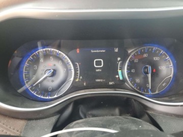 Chrysler Pacifica II 2017 Chrysler Pacifica Limited, 2017r., 3.6L 3.6 Benzyna 287KM, zdjęcie 10