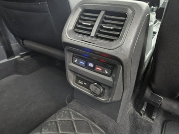 Volkswagen Tiguan II SUV 2.0 TDI SCR 240KM 2020 Volkswagen Tiguan 2,0 diesel 239KM 7 miejsc R-Line, zdjęcie 15