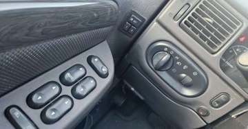 Ford Explorer III 2003 Ford Explorer 4.6 V8 4X4Reduktor 7 Foteli HAKD 4.6 Benzyna 239KM, zdjęcie 13