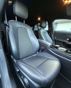 Mercedes CLA C118/X118 2022 Mercedes-Benz CLA Mercedes-Benz CLA 180 7G-DCT Edition 2022 1.3 Benzyna, zdjęcie 19