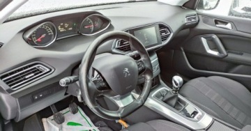 Peugeot 2015 Peugeot 308 1.2i 131 kM Navi Temp LED Kamera Panorama Bluetooth Serwis GWA, zdjęcie 14