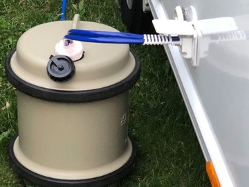 Контейнер Aquaroll 40л для грязной или чистой воды, перекатной