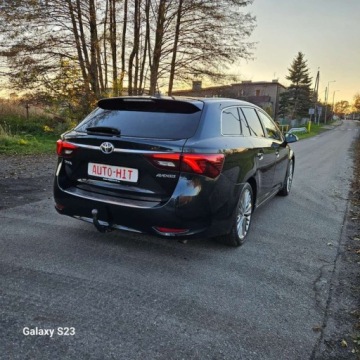 Toyota Avensis III Wagon Facelifting 2015 2.0 D-4D 143KM 2016 Toyota Avensis Kamera CofaniaNawigacjaAluminiowe FelgiSkorzana TapicerkaGw, zdjęcie 10