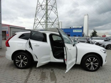 Volvo XC60 II 2021 Volvo XC 60 Lift Navi Full Led B4 4x4 Harman Kamera Keyless Go 2021 2.0, zdjęcie 11
