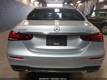 Mercedes Klasa E W213 2022 Mercedes-Benz Klasa E 2022r, 4Matic, 2.0L 2.0 Benzyna 255KM, zdjęcie 7