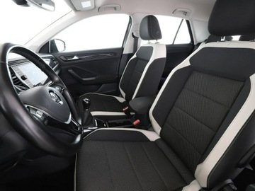 Volkswagen T-Roc I SUV 1.5 TSI ACT 150KM 2018 Volkswagen T-Roc full LED navi klima auto virtual, zdjęcie 12