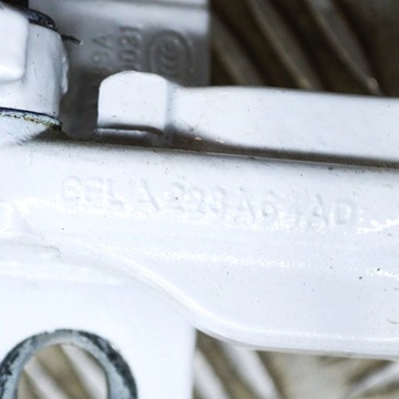 JAGUAR F-PACE 2016 PRAVÁ STRANA PANT HORNÍ DVEŘE ZADNÍCH