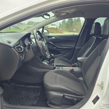 Opel Astra J GTC 1.4 Turbo ECOTEC 140KM 2016 Opel Astra K 1.4 Turbo Cosmo, zdjęcie 28