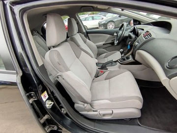 Honda Civic IX Hatchback 5d 1.8 i-VTEC 142KM 2013 HONDA CIVIC IX 1.8 benzyna 140KM Salon PL Bezwypadkowy Niski przebieg, zdjęcie 4