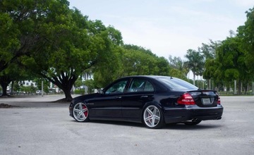 СПОЙЛЕР ЗАДНЕЙ ДВЕРИ MERCEDES W211 КАЧЕСТВО AMG!!!